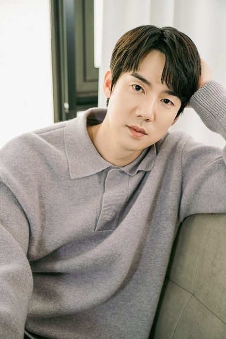Yoo Yeon Seok được cho là đã hẹn hò với Kim Ji Won từ năm 2015. Ảnh: Instagram