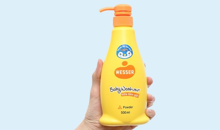 Dầu tắm gội cho bé Wesser 2 trong 1 với hương phấn 500 ml