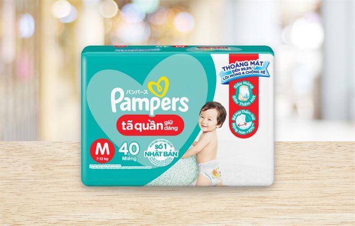 Tã quần Pampers giữ dáng size M 40 miếng (7 - 12 kg)