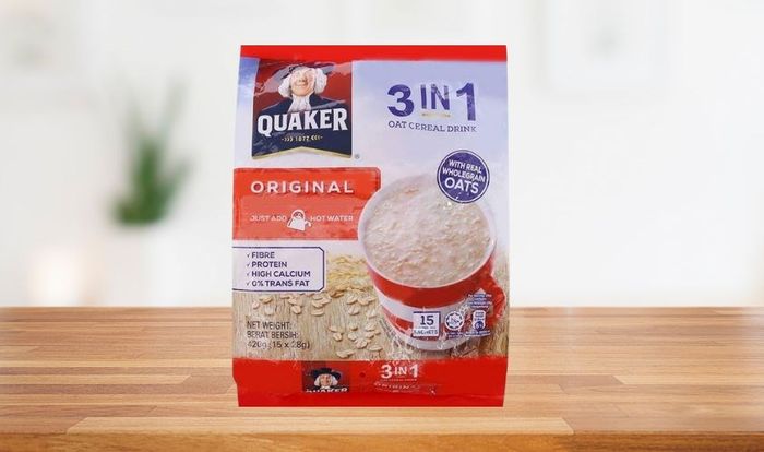 Yến mạch nguyên chất cán vỡ vị truyền thống Quaker 420g (dành cho bé từ 3 tuổi)