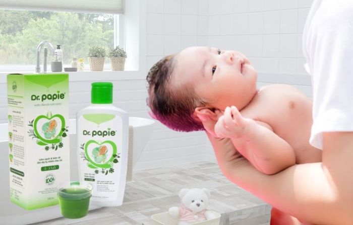 Dung dịch tắm gội cho bé Dr.Papie với chiết xuất thảo dược 230 ml