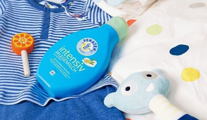 Sản phẩm sữa tắm gội Penaten giúp ngăn ngừa mụn nhọt và mẩn đỏ cho bé