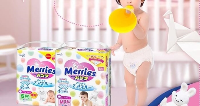 Tã Goldgi và tã dán Merries size S 82 miếng đều đạt chất lượng Nhật Bản