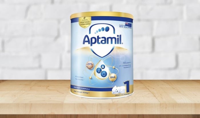 Sữa bột Aptamil Infant Formula số 1 dung tích 900g (0 - 12 tháng)