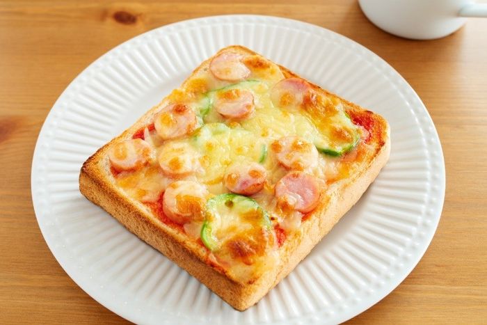 Bà bầu thưởng thức bánh mì biến thành pizza là một cách mới lạ và dinh dưỡng