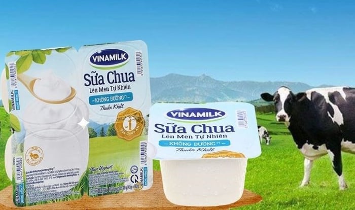 Lốc 4 hộp sữa chua không đường Vinamilk vị vani 100g