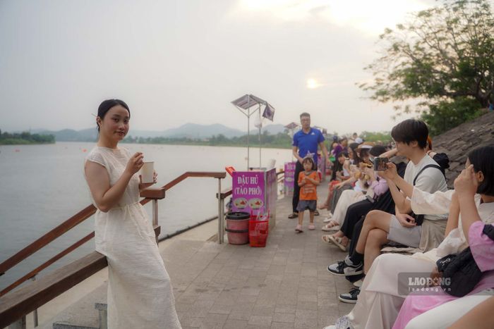 Đây là một mô hình kinh doanh hướng tới điểm du lịch xanh, sạch, đẹp do chính những người dân thúc đẩy và xây dựng, tạo ra những cửa hàng sạch sẽ, để phục vụ khách du lịch.