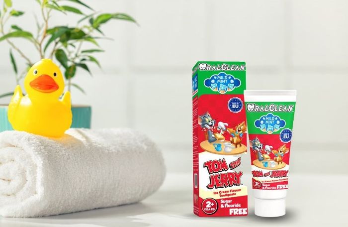 Kem đánh răng cho bé từ 2 tuổi Oral Clean hương kem bạc hà 75 ml