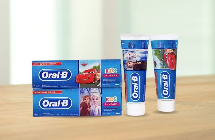 Kem đánh răng Oral B