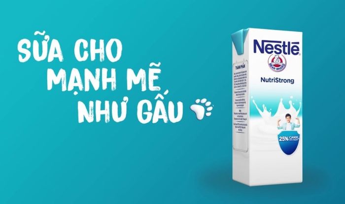 Lốc 4 hộp sữa tươi Nestlé NutriStrong có đường 180 ml (dành cho trẻ từ 1 tuổi)