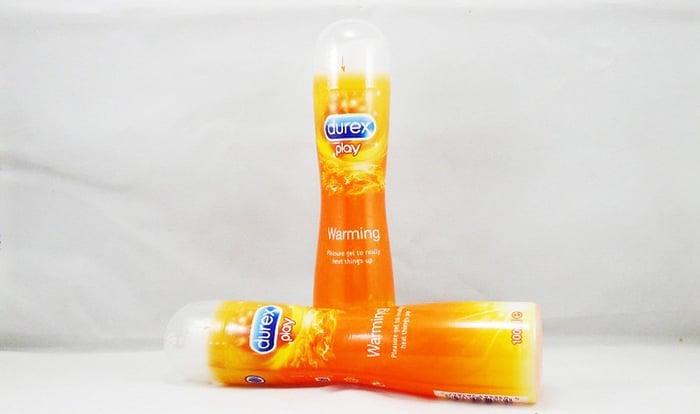 Gel bôi trơn Durex Play Warming mang lại cảm giác ấm áp nồng nàn.