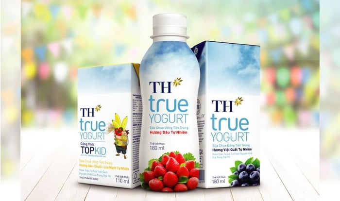 Sữa chua uống TH True Milk vị dâu, cam, việt quất