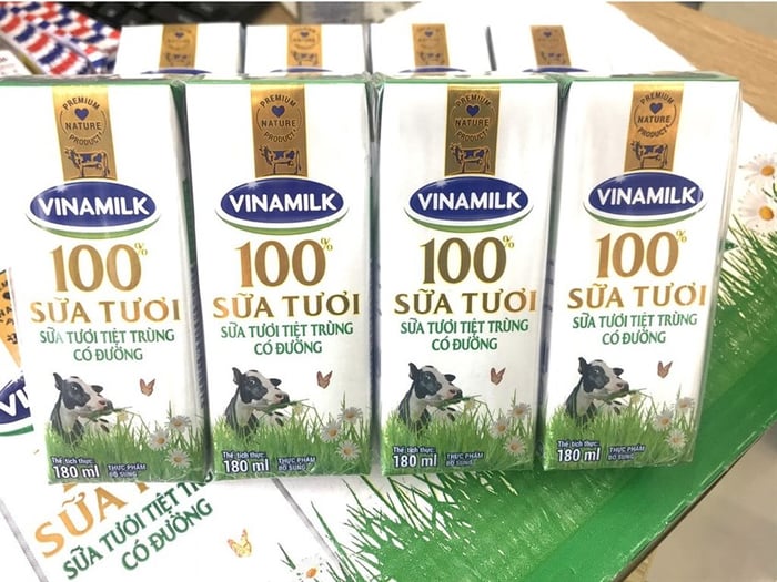 Sữa tươi Vinamilk có đường 110 ml