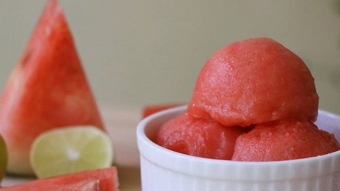 Sorbet từ quả dưa hấu - một món tráng miệng mát lạnh cho ngày hè nóng bức