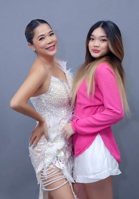 Góc đẹp tuổi 18 của cô con gái Mỹ Lệ