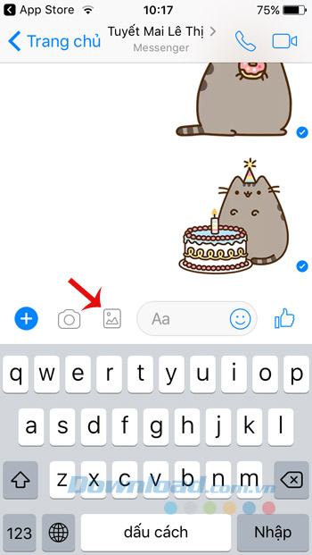 Giao diện trò chuyện trên Facebook Messenger