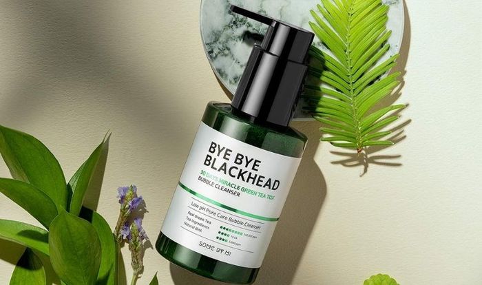 Sữa rửa mặt sủi bọt giúp giảm và ngăn ngừa mụn đầu đen Some By Mi Bye Bye Blackhead 120g