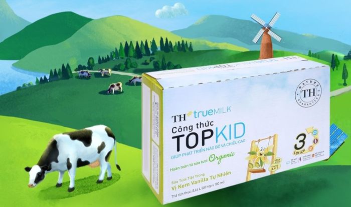 Thùng 48 hộp sữa tươi tiệt trùng TH true MILK Top Kid Organic có hương kem vanilla tự nhiên, dung tích 180 ml, phù hợp cho trẻ từ 1 tuổi trở lên.