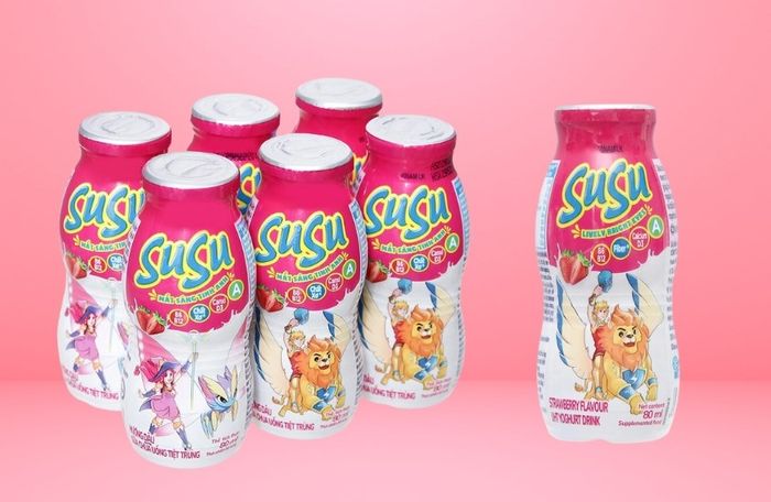 Lốc 6 chai sữa chua uống tiệt trùng Vinamilk SuSu vị dâu 80 ml (dành cho trẻ từ 1 tuổi)