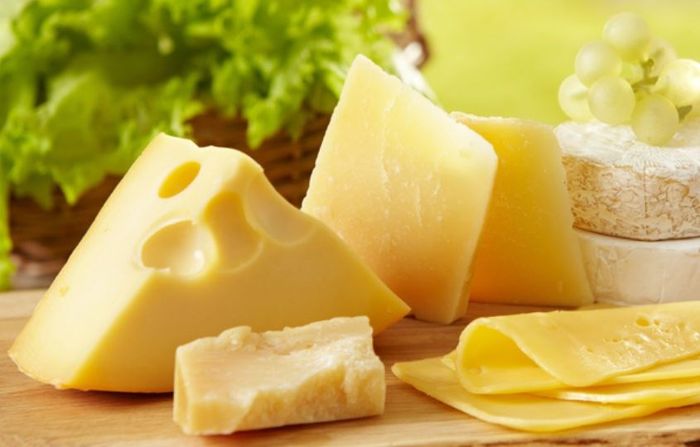 Lựa chọn phô mai làm từ sữa tiệt trùng