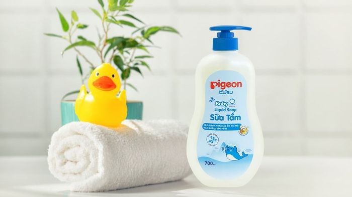 Dung dịch tắm cho bé Pigeon Liquid Soap chiết xuất từ Jojoba 700 ml