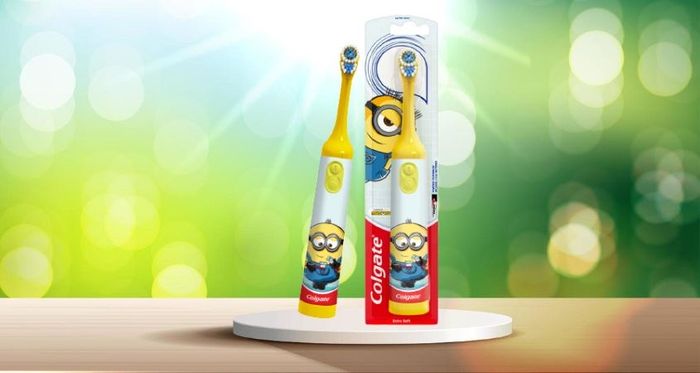 Bàn chải đánh răng điện Colgate Minions - Đồng hành đáng tin cậy cho sức khỏe răng miệng của bé.