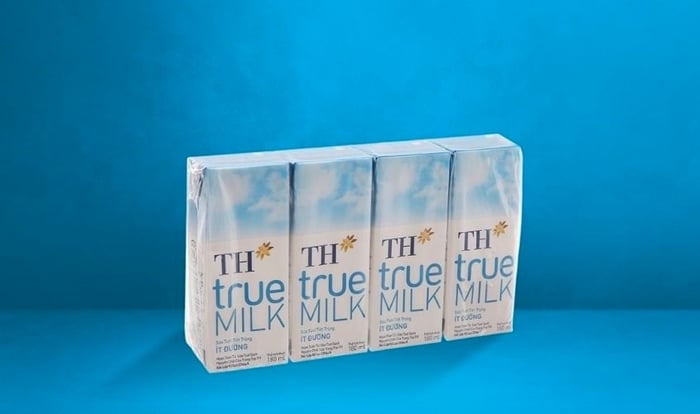 Lốc 4 hộp sữa tươi TH true MILK ít đường 180 ml