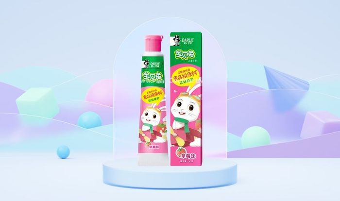 Kem đánh răng Darlie hương dâu 40g dành cho bé từ 3 tuổi trở lên