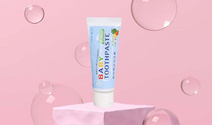 Kem đánh răng cho bé từ 6 tháng tuổi KuKu hương trái cây 50g