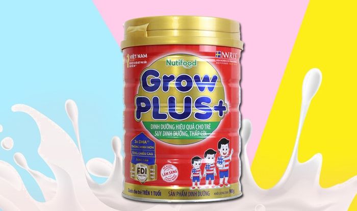 Sữa bột Nutifood GrowPLUS+ 900g (dành cho trẻ trên 1 tuổi)