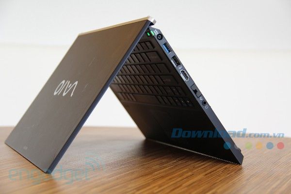 Hướng dẫn cứu hộ nhanh laptop bị đổ nước