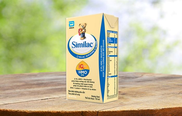 Lốc 4 hộp sữa pha sẵn Similac hương vani 110 ml (từ 1 tuổi)