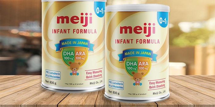 Sữa bột Meiji Infant Formula lon 800g cho bé dưới 1 tuổi