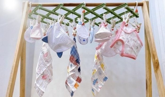 Phơi tã vải ở nơi thoáng mát, có ánh nắng mặt trời