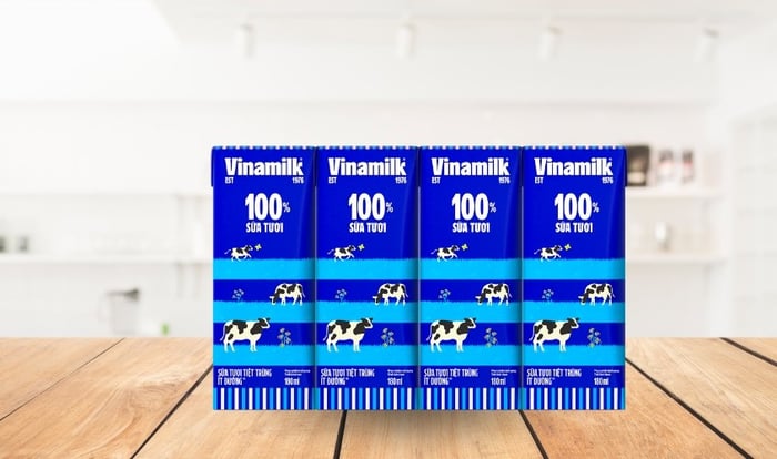 Lốc 4 hộp sữa tươi tiệt trùng Vinamilk ít đường 180 ml (từ 1 tuổi)