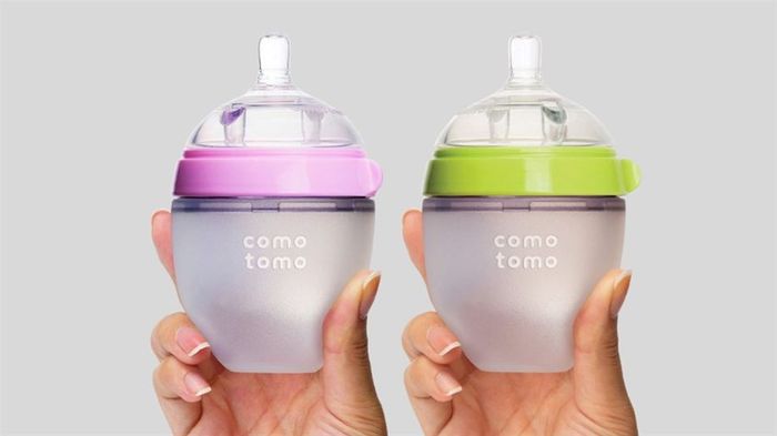Bình sữa cổ rộng của Comotomo