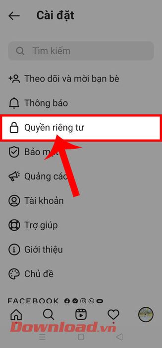 Nhấn vào mục Quyền riêng tư