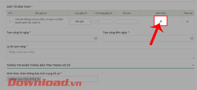 Nhấp chuột vào biểu tượng file đính kèm