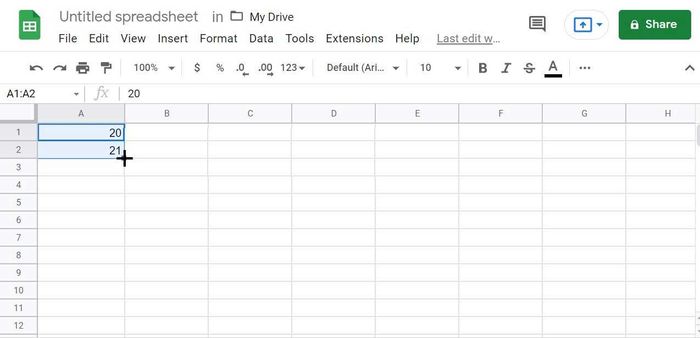 Tự động điền dữ liệu liên tục trong Google Sheets