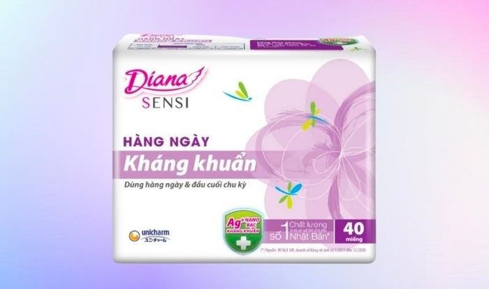 Băng vệ sinh hàng ngày Diana Sensi Kháng Khuẩn mềm mại không có cánh 40 miếng