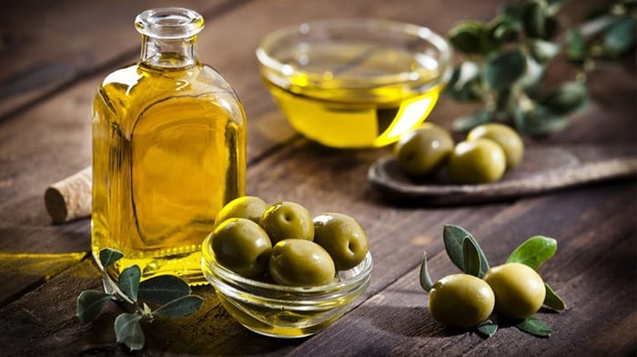 Dầu olive được chiết xuất từ trái olive tươi