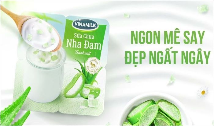 <span>Lốc 4 hộp sữa chua trái cây Vinamilk vị nha đam 100g</span>