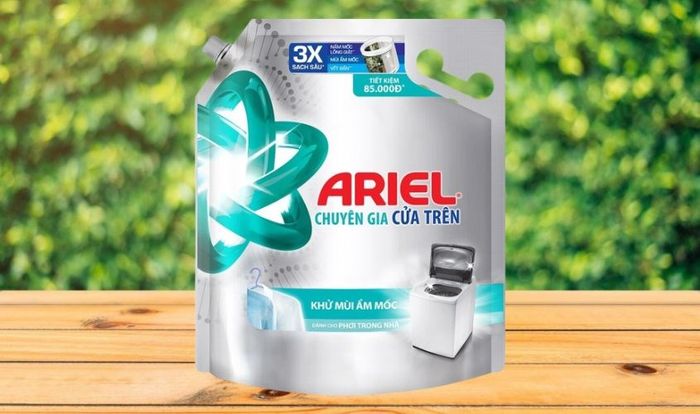 Nước giặt Ariel Khử Mùi Ẩm Mốc hương thơm mát dung tích 3.1 lít