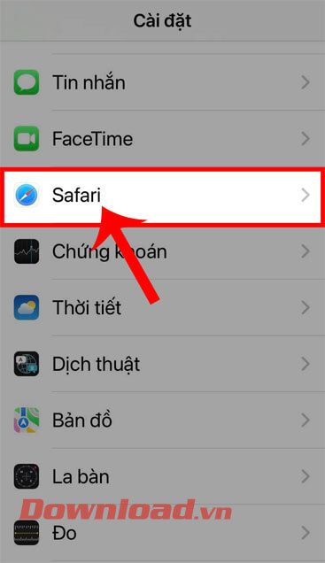 Chạm vào <strong>Safari.</strong>