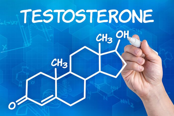 Hormone Testosterone đóng vai trò quan trọng trong cơ thể nam giới