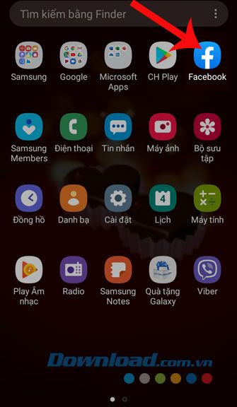 Khởi động ứng dụng Facebook trên điện thoại