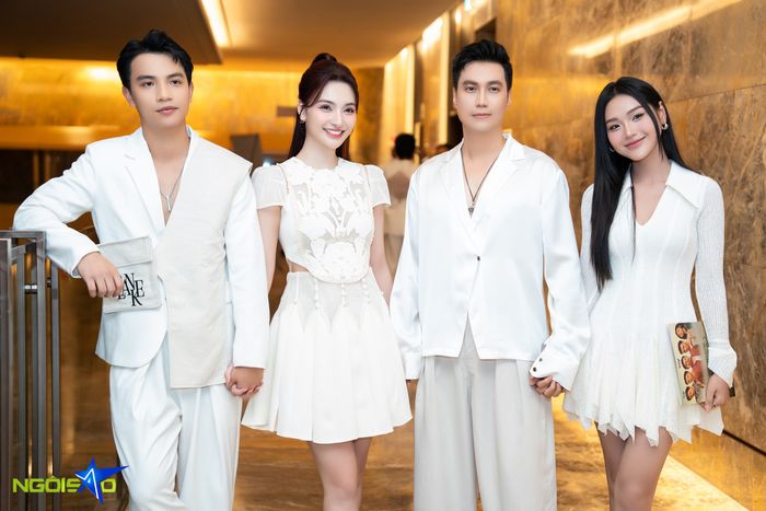 Việt Anh nói rằng anh sẵn sàng hỗ trợ, tạo điều kiện cho các nghệ sĩ trẻ vì khi nhìn thấy họ, anh nhớ lại chính mình cách đây 20 năm, khi đóng vai Cao Thanh Lâm trong bộ phim 'Chạy án'.