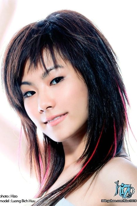 Khi bắt đầu sự nghiệp solo, Lương Bích Hữu đã phải đối mặt với nhiều thách thức và khó khăn trong việc điều chỉnh mối quan hệ và phong cách âm nhạc của mình. Nhưng qua những thử thách ấy, cô đã trưởng thành và coi đó là một phần quan trọng của tuổi trẻ.