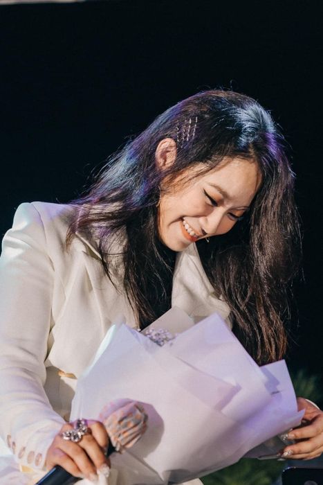 Sau thành công của 'Ca sĩ mặt nạ', Bích Hữu trở nên rất được săn đón cho các buổi biểu diễn.