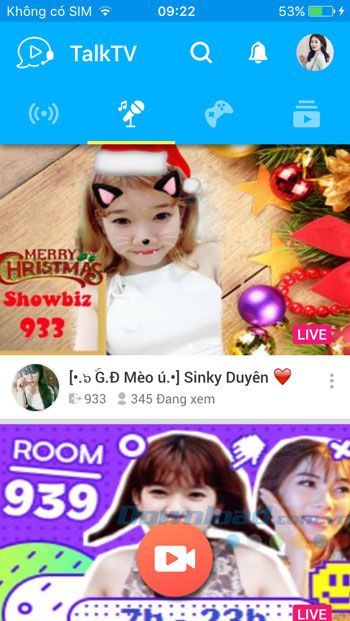Chọn hình nền xanh để tạo cảm giác mới mẻ khi sử dụng TalkTV
